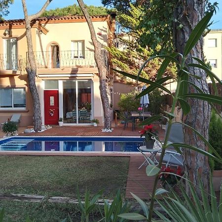 Villa Bella Estanca Кастелдефелс Екстериор снимка