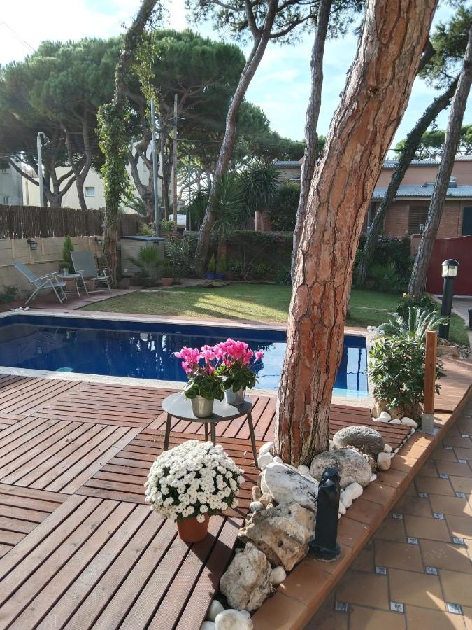 Villa Bella Estanca Кастелдефелс Екстериор снимка